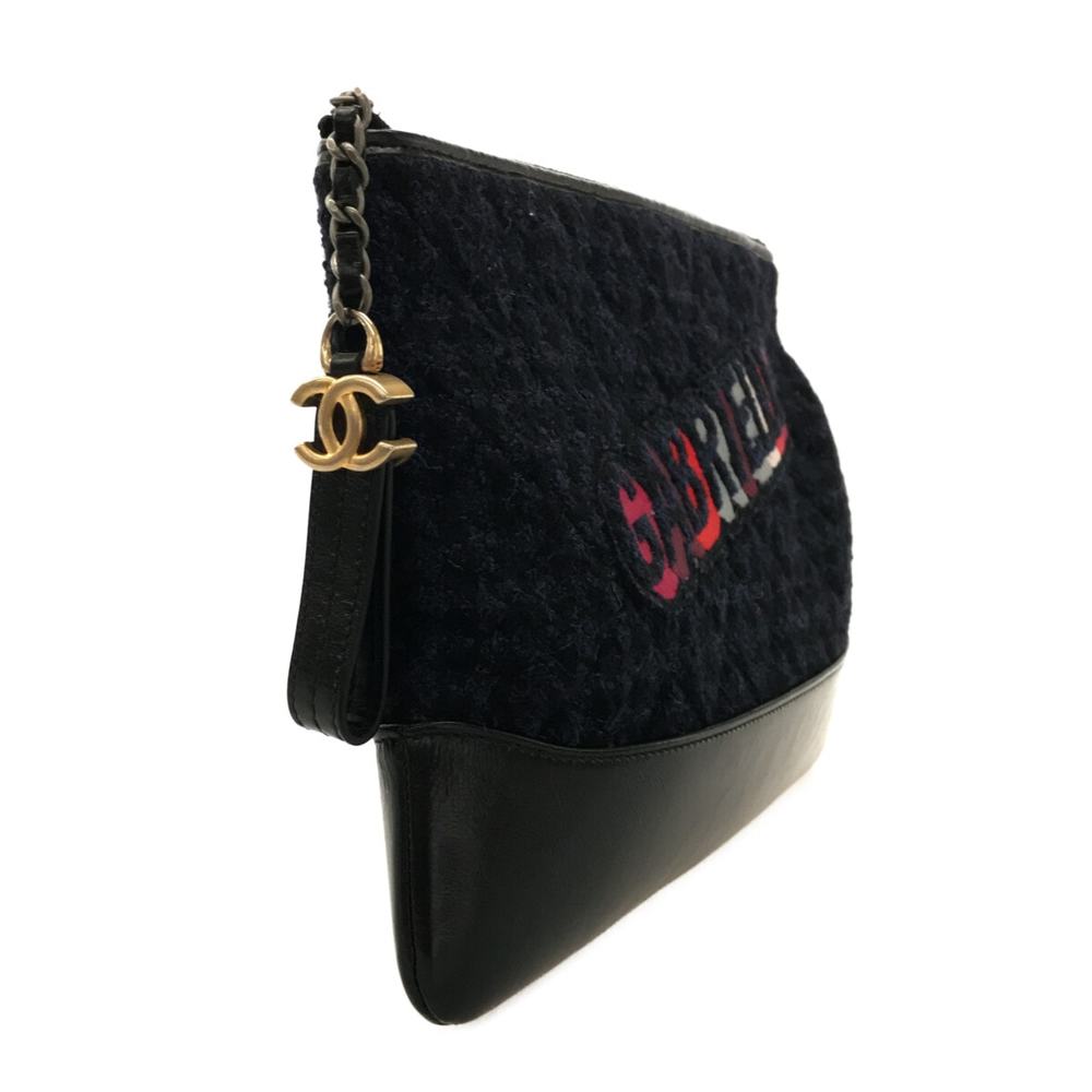 CHANEL Gabrielle Clutch Bag - Picture 4 of 12